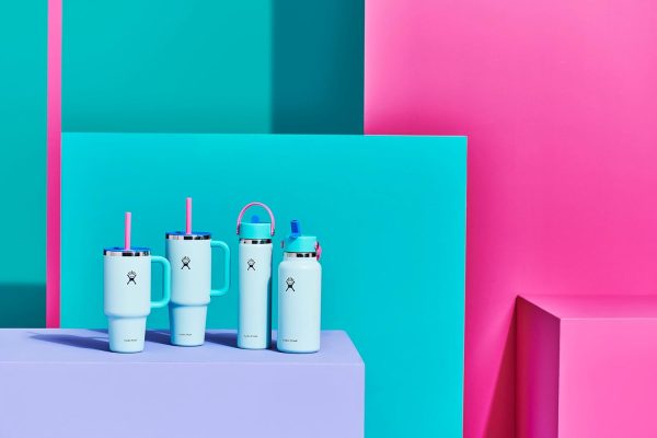 Hydro Flask 24 Oz Travel Tumbler with Handle, Lid and Straw - Insulated Stainless Steel in 24 Oz Surf Blue - Image 149