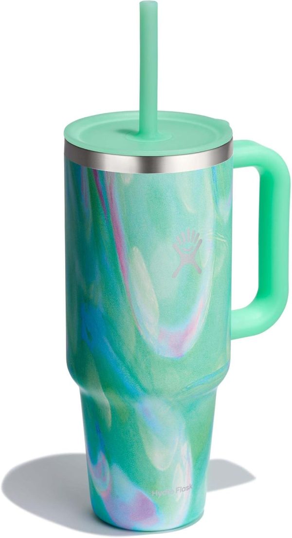 Hydro Flask 24 Oz Travel Tumbler with Handle, Lid and Straw - Insulated Stainless Steel in 24 Oz Surf Blue - Image 184